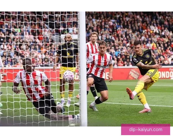 布伦特福德全新逼抢体系引领战术革命,球迷期待球队表现亮眼 布伦特福德全新逼抢体系引领战术革命,球迷期待球队表现亮眼