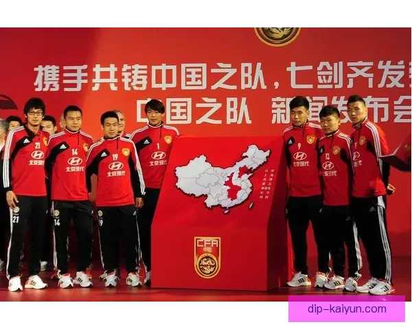 中超联赛新赛季即将开启，豪门球队争夺战备受期待